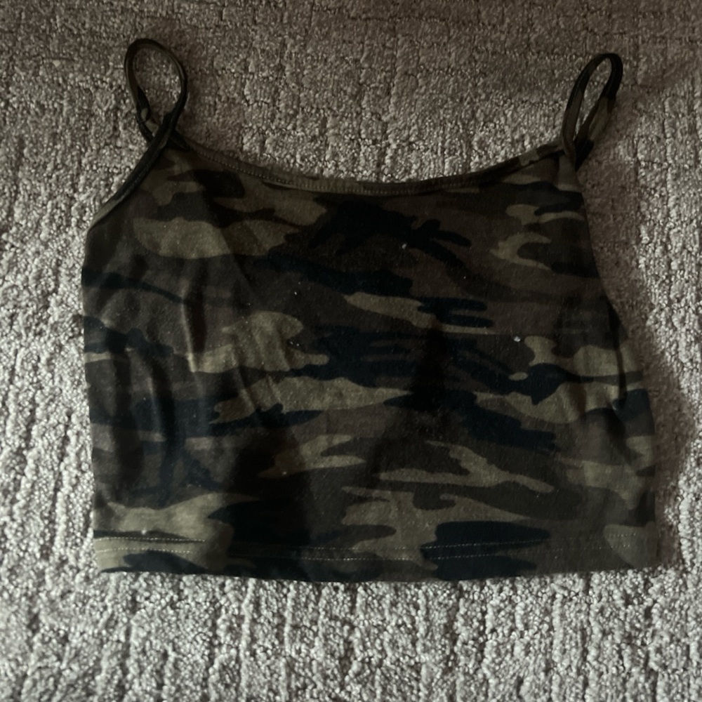 SHEIN Camouflage Crop Top